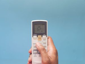 Tombol suhu di remot ac, fungsi dan cara mengaturnya